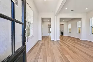 2521 S Houston Ave, Pearland, TX 77581 - Photo 5
