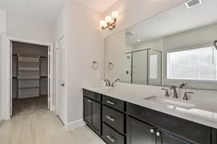 2521 S Houston Ave, Pearland, TX 77581 - Photo 29