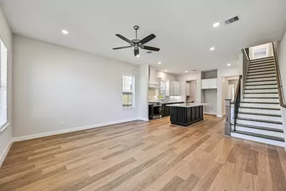 2521 S Houston Avenue, Pearland, TX 77581 - Photo 19