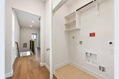 2521 S Houston Avenue, Pearland, TX 77581 - Photo 21