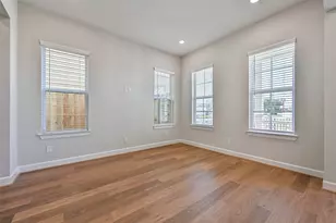 2521 S Houston Ave, Pearland, TX 77581 - Photo 7
