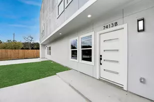 7413 N Star St, Houston, TX 77088 - Photo 3
