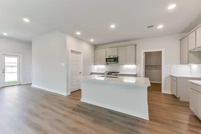 75 Leon Way, Dayton, TX 77535 - Photo 9