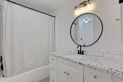 219 Cape Conroe Drive, Montgomery, TX 77356 - Photo 17