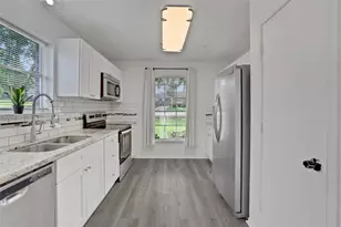 219 Cape Conroe Dr, Montgomery, TX 77356 - Photo 15
