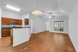 151 Doe Run Dr, Huntsville, TX 77320 - Photo 13