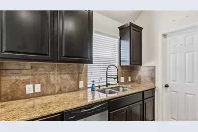 5622 Jay Thrush Drive, Richmond, TX 77407 - Photo 11