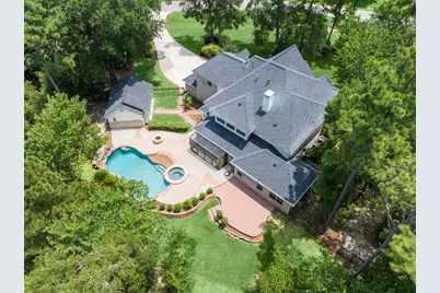 8961 Fallsbrook Court, Conroe, TX 77302 - Photo 3