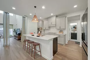 647 Sand Branch Dr, Conroe, TX 77304 - Photo 5