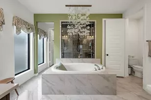 647 Sand Branch Dr, Conroe, TX 77304 - Photo 11