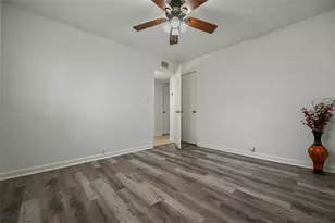 7510 Shadyvilla Ln, Houston, TX 77055 - Photo 19