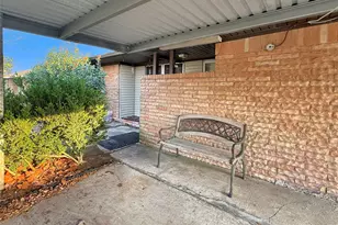 409 Midway Dr, Baytown, TX 77521 - Photo 3