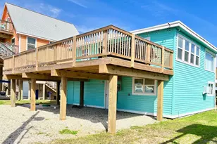 110 Ocean Ave, Surfside Beach, TX 77541 - Photo 1