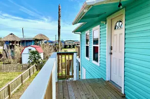 110 Ocean Ave, Surfside Beach, TX 77541 - Photo 5