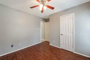 15226 Wyndham Trl, Houston, TX 77083 - Photo 19