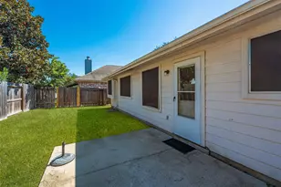 15226 Wyndham Trl, Houston, TX 77083 - Photo 33