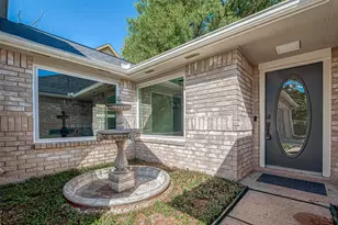 416 Heatherwood Ct, League City, TX 77573 - Photo 1