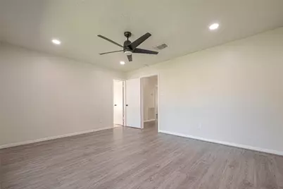 416 Heatherwood Court, League City, TX 77573 - Photo 23