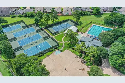 1906 Blue Water Bay Drive, Katy, TX 77494 - Photo 31