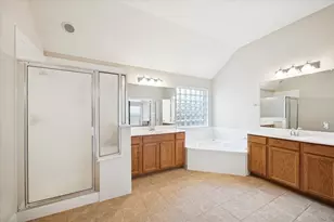 6315 Oakmont Creek Dr, Spring, TX 77379 - Photo 9