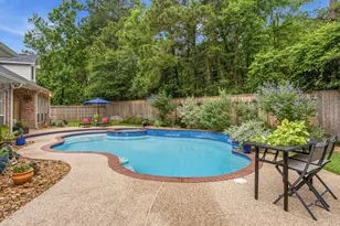 130 E Fairbranch Cir, The Woodlands, TX 77382 - Photo 45