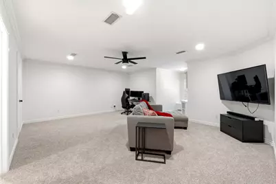 130 E Fairbranch Circle, The Woodlands, TX 77382 - Photo 35