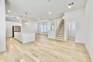 7711 Westside Villas Ln, Houston, TX 77055 - Photo 19