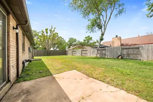 3410 E Heatherock Cir, Sugar Land, TX 77479 - Photo 19