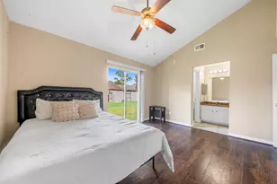 3410 E Heatherock Cir, Sugar Land, TX 77479 - Photo 13