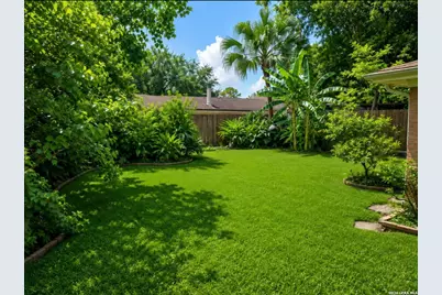 907 Redway Lane, Houston, TX 77062 - Photo 3