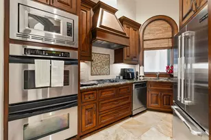 66 Hallbrook Way, The Woodlands, TX 77389 - Photo 21