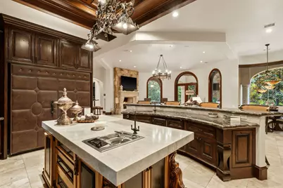 66 Hallbrook Way, The Woodlands, TX 77389 - Photo 17