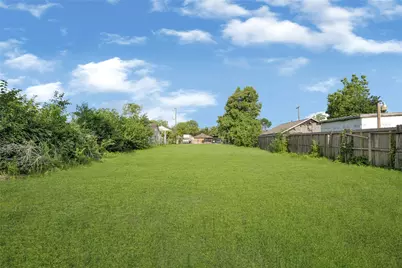 4612 Pickfair Street, Houston, TX 77026 - Photo 11