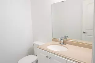 2627 The Highlands Dr, Sugar Land, TX 77478 - Photo 5