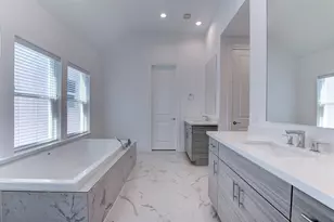 4947 Rusk St, Houston, TX 77023 - Photo 9