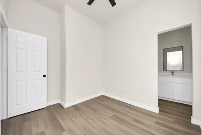 8025 Peachtree Street #A, Houston, TX 77016 - Photo 31