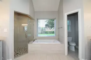 2918 Deer Creek Dr, Sugar Land, TX 77478 - Photo 23