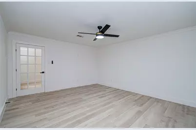 2211 S Mission Circle, Friendswood, TX 77546 - Photo 7