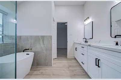 2211 S Mission Circle, Friendswood, TX 77546 - Photo 31