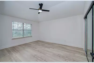 2211 S Mission Circle, Friendswood, TX 77546 - Photo 27