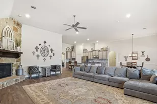 4115 Broadmoor Dr, Mont Belvieu, TX 77523 - Photo 9