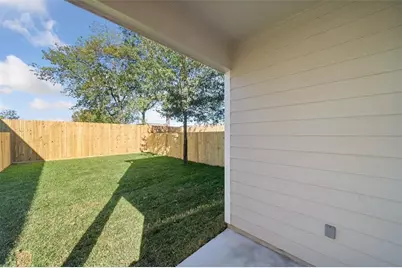 214 W Lewis Street, Conroe, TX 77301 - Photo 11