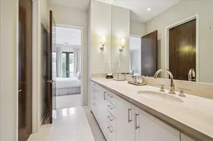 20 Eaton Square, Houston, TX 77027 - Photo 29