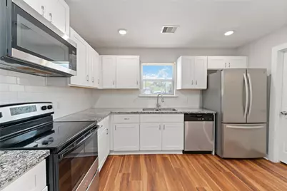 8617 Clarington Street, Houston, TX 77016 - Photo 11