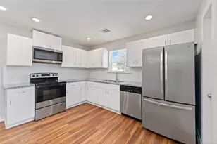 8617 Clarington St, Houston, TX 77016 - Photo 9