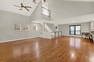 2005 Mason St, Houston, TX 77006 - Photo 9