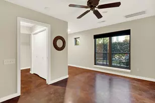 2005 Mason St, Houston, TX 77006 - Photo 5