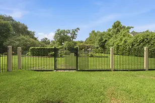 9400 Doliver Dr, Houston, TX 77063 - Photo 31