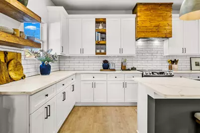 162 Legend Lane, Livingston, TX 77351 - Photo 9