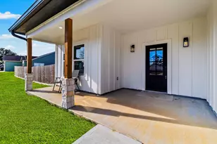 162 Legend Ln, Livingston, TX 77351 - Photo 5